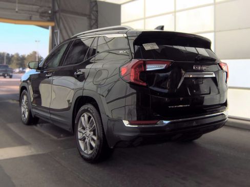 Used 2023 GMC Terrain SLT FWD image 4