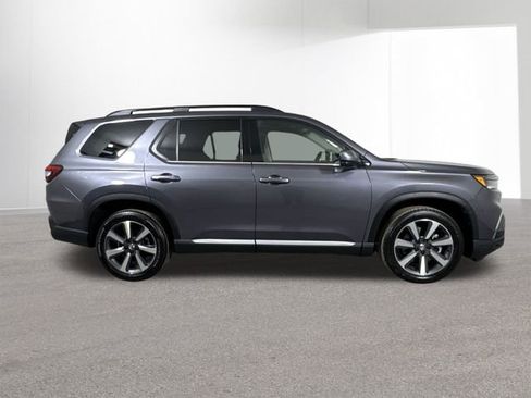 Used 2025 Honda Pilot Touring image 38