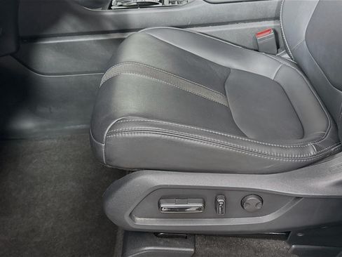 Used 2024 Honda Pilot EX-L image 17
