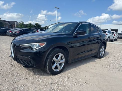Used 2019 Alfa Romeo Stelvio AWD image 1