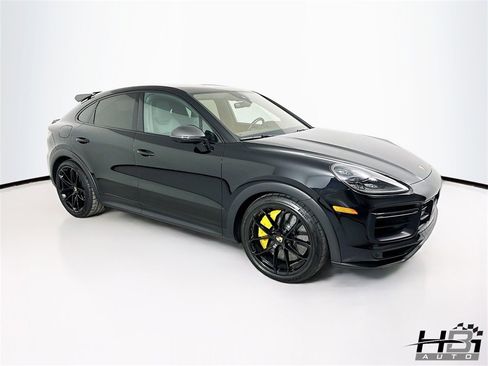 Used 2023 Porsche Cayenne Turbo GT image 8