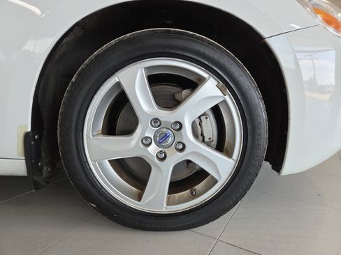 Used 2012 Volvo S60 T5 w/ Climate Pkg FWD image 9
