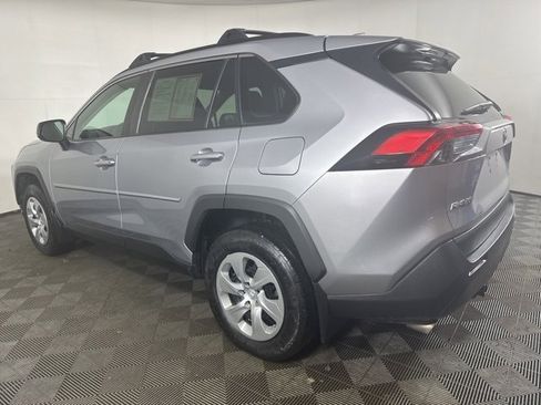 Used 2021 Toyota RAV4 LE image 6
