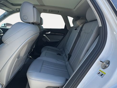 Used 2019 Audi Q5 2.0T Premium Plus w/ Premium Plus Package AWD/4WD image 15