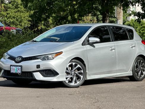 Used 2016 Scion iM FWD image 1