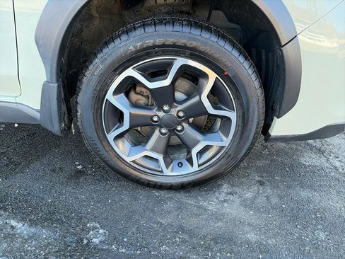 Used 2013 Subaru Crosstrek 2.0i Premium image 14