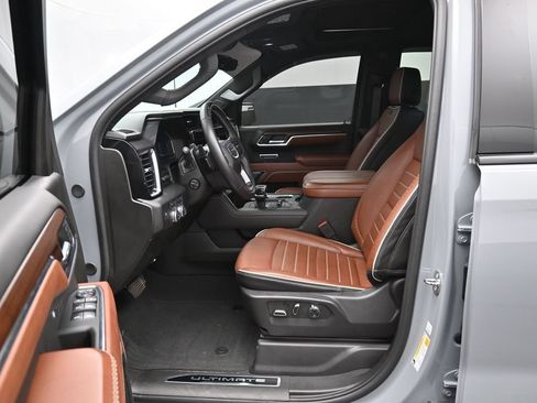 Used 2024 GMC Sierra 1500 Denali Ultimate AWD/4WD image 9