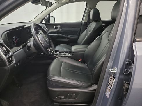 Used 2021 Kia Sorento SX image 12