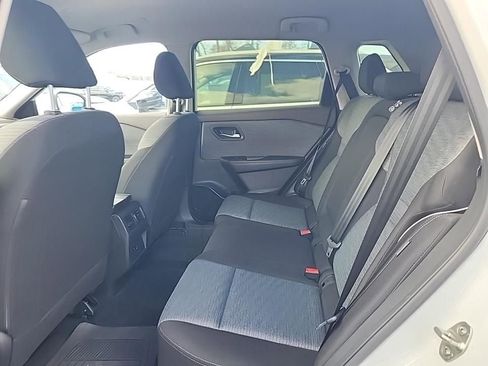 Certified 2023 Nissan Rogue SV image 10