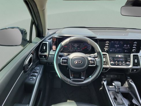 Used 2021 Kia Sorento S FWD image 5