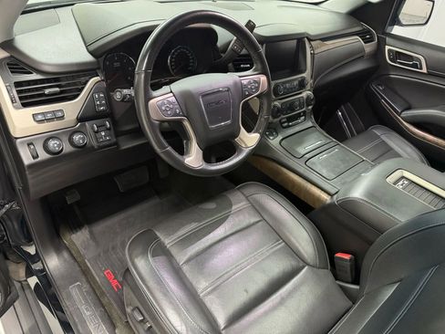 Used 2018 GMC Yukon Denali w/ Denali Ultimate Package image 19
