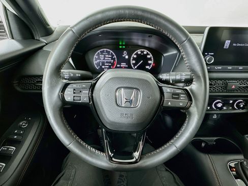 Used 2024 Honda HR-V Sport image 11