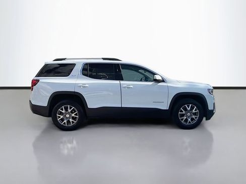 Used 2021 GMC Acadia SLT w/ Technology Package image 3