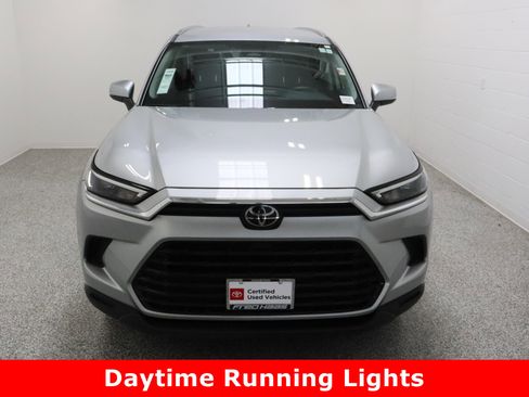 Certified 2025 Toyota Grand Highlander AWD image 3