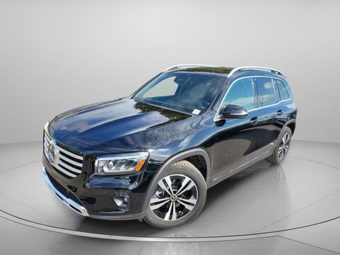 Certified 2025 Mercedes-Benz GLB 250 image 2