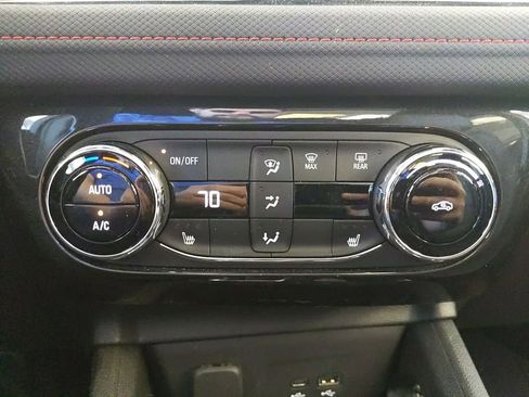 Used 2025 Chevrolet TrailBlazer RS w/ Convenience Package AWD/4WD image 22