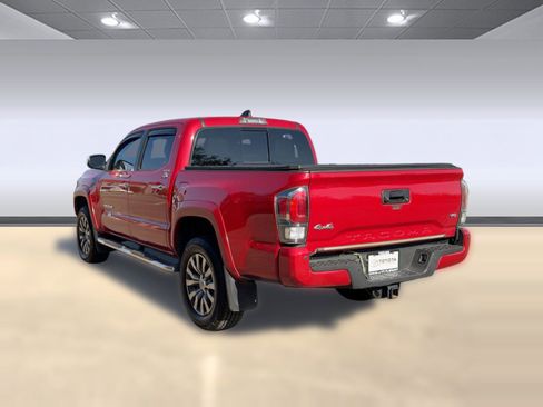 Used 2023 Toyota Tacoma Limited image 3
