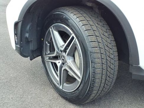 Used 2022 Mercedes-Benz GLC 300 4MATIC image 8