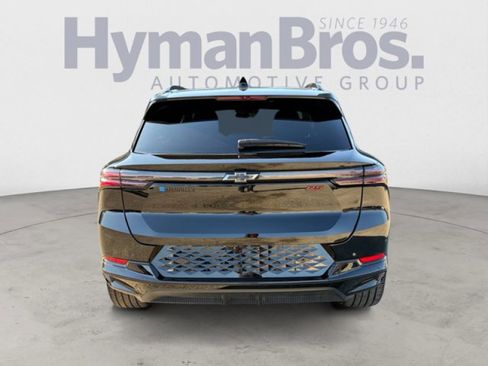 Used 2024 Chevrolet Equinox EV RS image 4