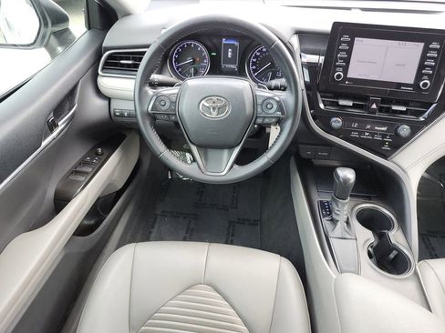 Used 2021 Toyota Camry SE FWD image 15