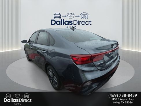 Used 2023 Kia Forte LXS w/ LXS Technology Package FWD image 8