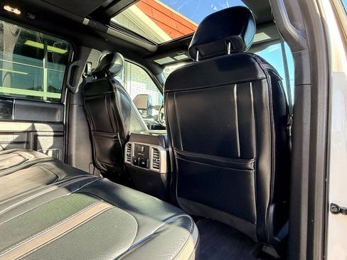 Used 2021 Ford F250 Platinum w/ FX4 Off-Road Package image 37