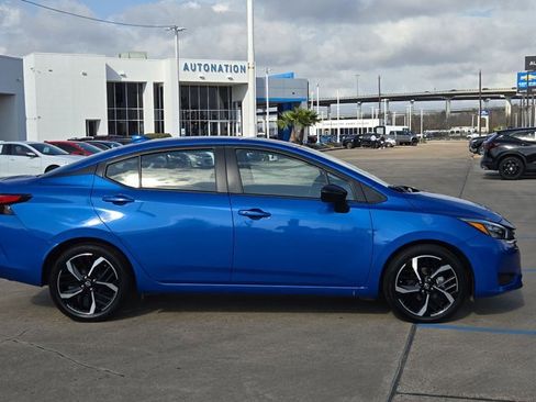 Used 2024 Nissan Versa SR image 4