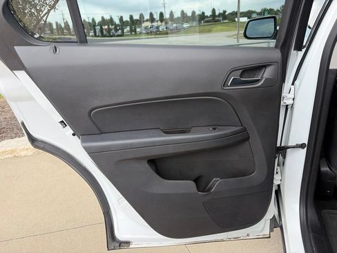 Used 2017 Chevrolet Equinox LT w/ Convenience Package FWD image 33