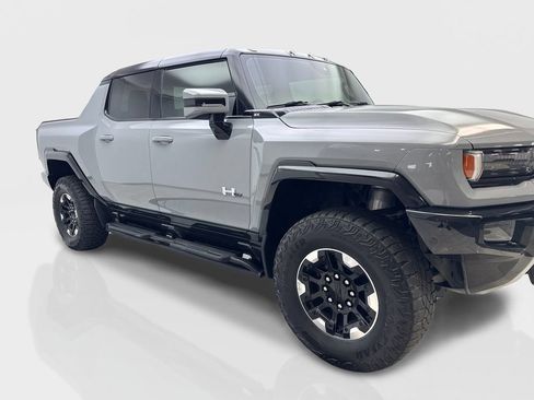 Used 2024 GMC Hummer EV 2X w/ Extreme Off-Road Package AWD/4WD image 12