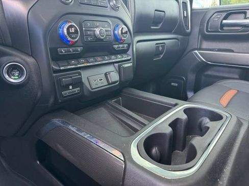 Used 2022 GMC Sierra 1500 AT4 w/ AT4 Premium Package AWD/4WD image 14