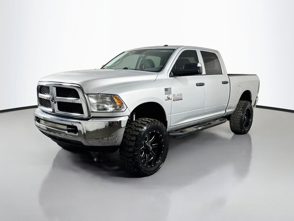 Used 2017 RAM 2500 Tradesman w/ Chrome Appearance Group AWD/4WD image 1