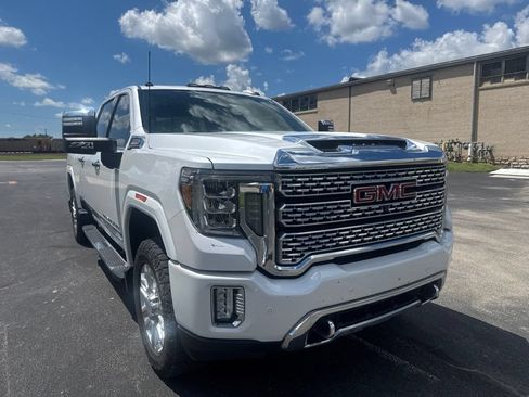 Used 2020 GMC Sierra 2500 Denali w/ Denali Ultimate Package AWD/4WD image 3