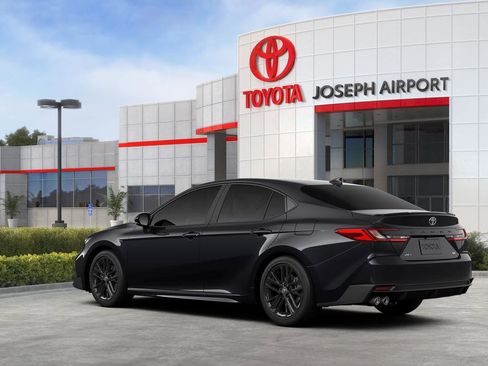 New 2026 Toyota Camry SE FWD image 22