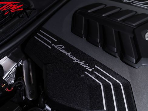 Used 2022 Lamborghini Urus AWD/4WD image 59