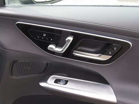 New 2025 Mercedes-Benz GLC 300 4MATIC image 22