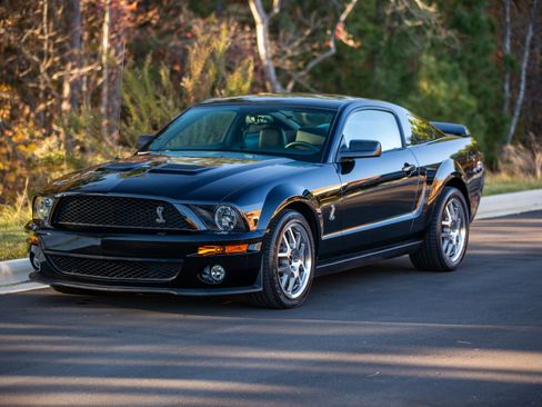 Used 2008 Ford Mustang Shelby GT500 image 2