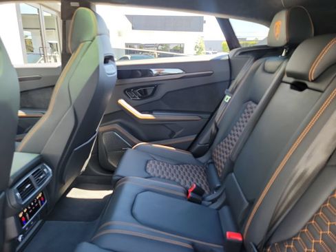Used 2024 Lamborghini Urus S AWD/4WD image 18