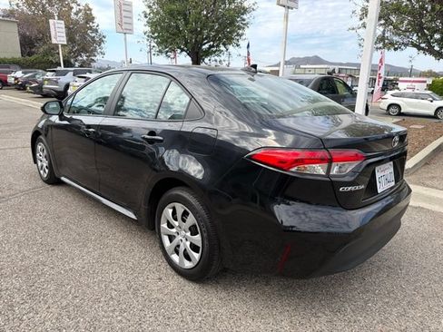 Used 2025 Toyota Corolla LE FWD image 9