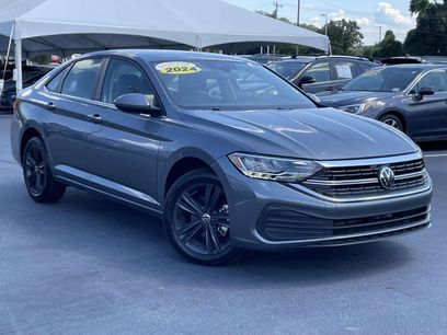 Certified 2024 Volkswagen Jetta SE w/ Black Wheel Package
