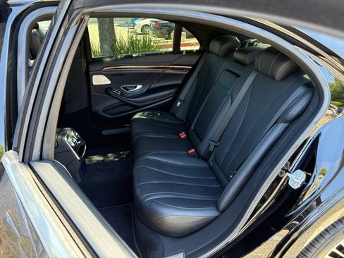 Used 2015 Mercedes-Benz S 550 4MATIC Sedan image 12