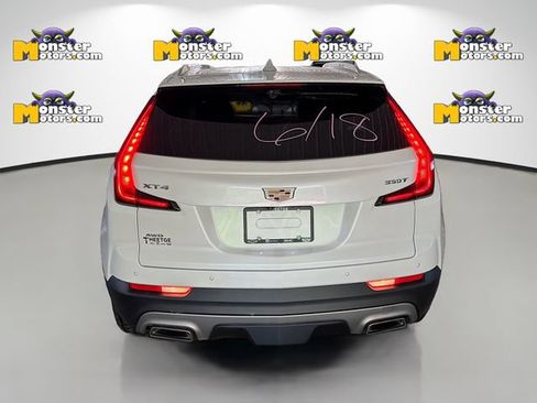 Used 2022 Cadillac XT4 Premium Luxury w/ Enhanced Visibility Package AWD/4WD image 5