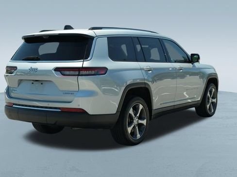 Used 2023 Jeep Grand Cherokee L Limited w/ Luxury Tech Group II AWD/4WD image 9