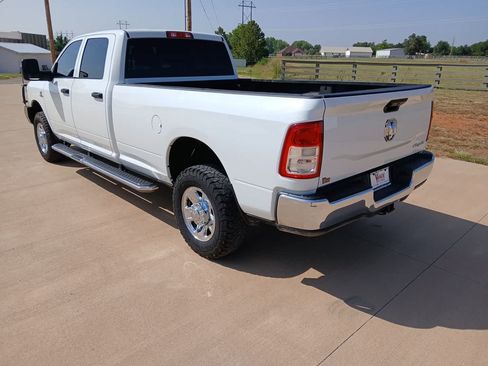 Used 2024 RAM 2500 Tradesman w/ Chrome Appearance Group AWD/4WD image 3