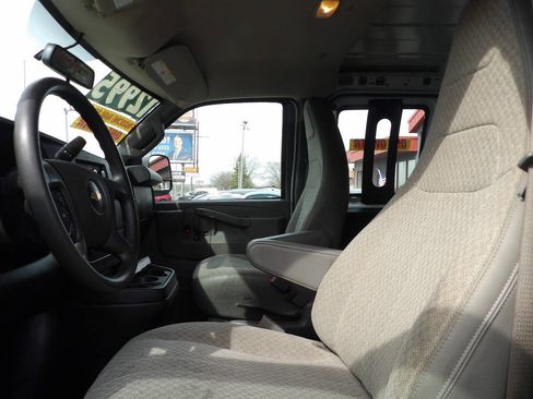 Used 2020 Chevrolet Express 2500 w/ Driver Convenience Package image 8