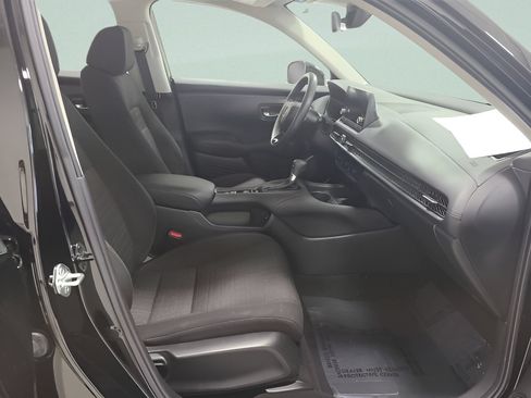 Used 2025 Honda HR-V LX image 11