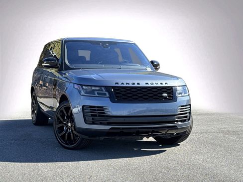 Used 2021 Land Rover Range Rover image 2