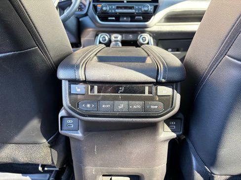 Used 2025 Toyota Grand Highlander AWD Hybrid image 45