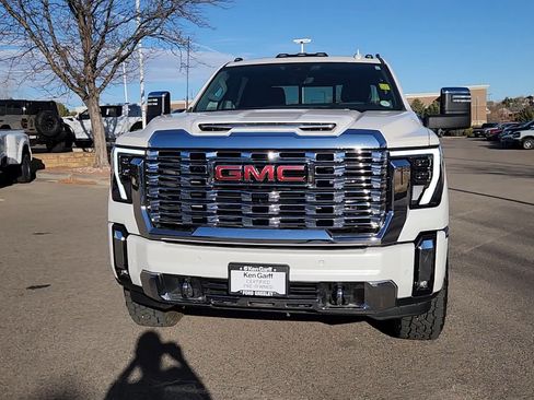 Used 2024 GMC Sierra 2500 Denali w/ Denali Reserve Package image 3