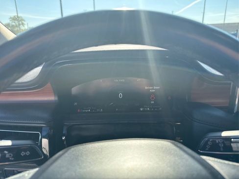 Used 2021 Lincoln Nautilus Reserve AWD/4WD image 13