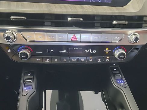 Used 2023 Kia Telluride SX Prestige AWD/4WD image 33